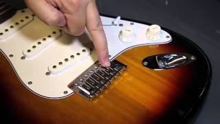 Easy tutorial: How to replace a broken string on your Fender Stratocaster style electric guitar