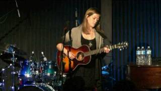 Liz Longley - When You&#39;ve Got Trouble