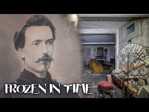 We explored a secret abandoned TIMECAPSULE HOUSE in France | FROZEN IN TIME for 22 years!