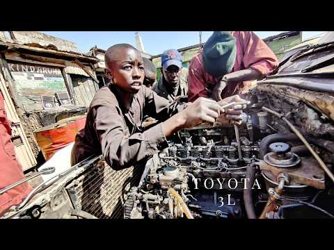 Broken Crankshaft? Watch This Toyota 3L Engine Rebuild!