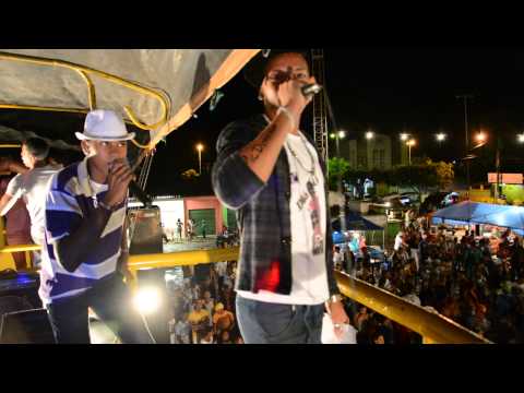 Dilá e Dimenor - Faz araçoiba sair do chão e agita a mutidão 2014