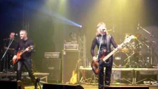 SUZI QUATRO-Stumblin In-live Back to the drive tour 29.10. 2009 ČEZ Arena Pardubice Czech Republic