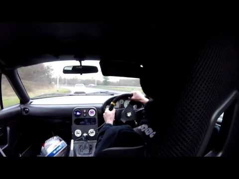 MX5 TURBO VS GOLF R!!