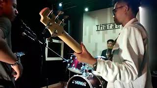 Romantis. .    Simple one .  cover lagu koin band