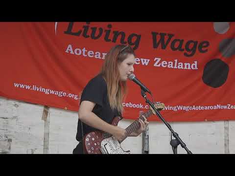 Unsanitary Napkin live at Newtown Festival 2020 - Eos R