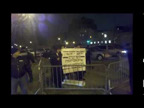 Satmar Kanuim Protest against Dushinsky Rebbe in Williamsburg
