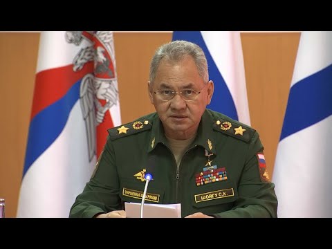 Шойгу заявил о переброске войск США и НАТО к границам России