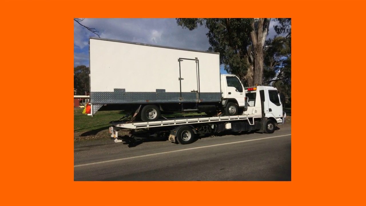 Company video TOW CARS DERRIMUT