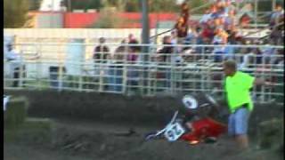 preview picture of video '2009 Lyon County Fairgrounds Womens oval atv wreck'