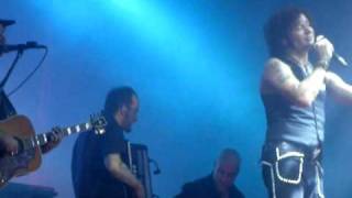 Enrique Bunbury - Canto (El mismo dolor) / Cordoba 09