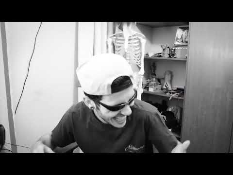 O pior reagindo á trilogia anitta (marcos coelho)