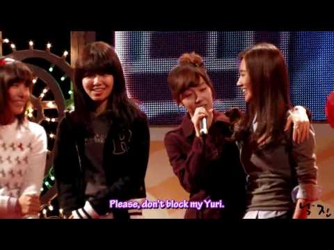 [En][081024] SNSD Yulsic 율싴 Fancam Moment #12 - 'Please. don't block my Yuri.' (Jessica)