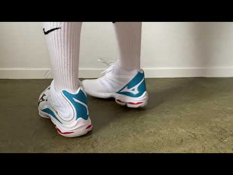 mizuno Wave lightning z6 mid 2020