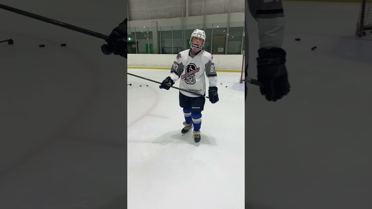 Santa Claus brought him a new stick! 🎄 2012 Hockey Player's Shooting Practice