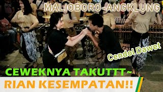 Download lagu VIRAL ! Rian Ambyar 'Pamer Bojo' (Angklung Malioboro Carehal) mp3 Download lagu VIRAL ! Rian Ambyar 'Pamer Bojo' (Angklung Malioboro Carehal) mp3