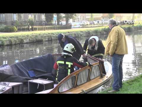 Schipper uit Hengelo ziet zijn sloep in de brand vliegen