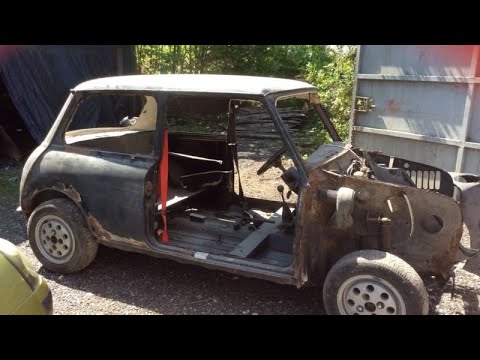 Classic Mini Restoration Jet Black Part 1