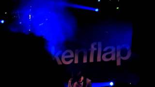 The Cribs *new song* Anna live at Clockenflap 2011