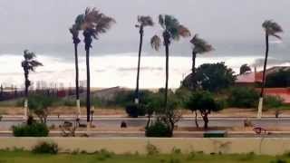 preview picture of video 'Huracan odile sept. 14 2014 oleaje en san jose del cabo'