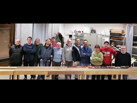 Time lapse montaggio plastico ferroviario modulare scala H0 - binari PECO cod 100