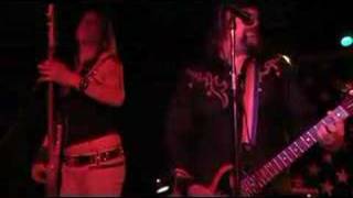 Nashville Pussy-rockin&#39; interlude and Nutbush City Limits