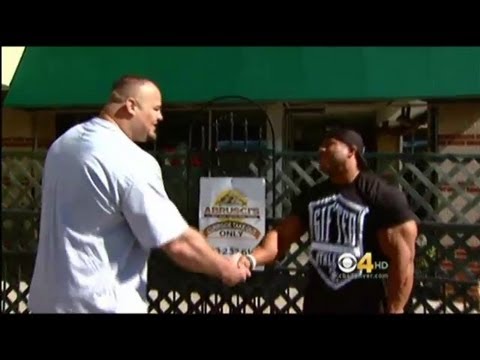 Meeting of Phil Heath and Brian Shaw