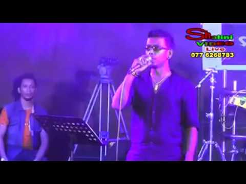 Eka yayaka mal peeduna bim theere - එක යායක මල් පීදුන බිම් තීරේ