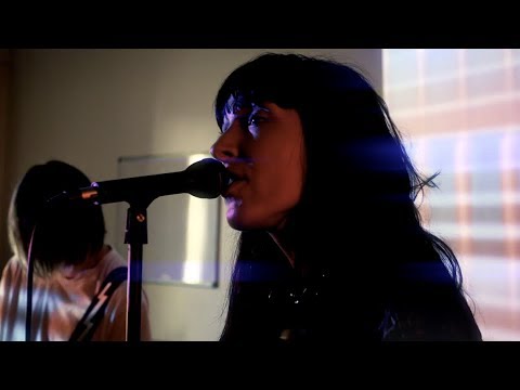 Wax Idols live on PressureDrop.tv