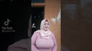 Download lagu Tiktok Tante gunung gede mp3