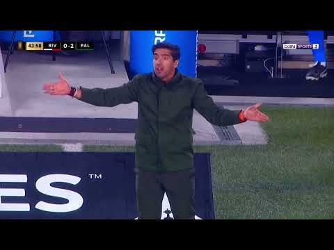 TV flagra momento histórico que torcida do Palmeiras cala torcida do River Plate em pleno Monumental