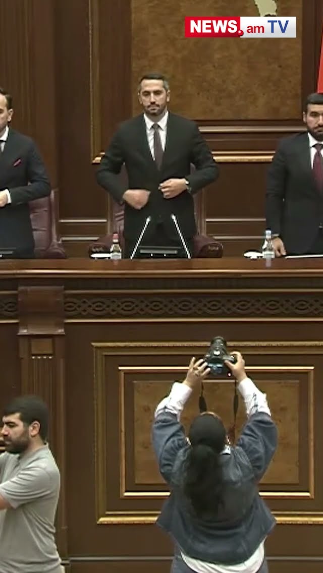 ԱԺ–ում մեկ րոպե լռությամբ հարգեցին Հոկտեբերի 27-ի զոհերի հիշատակը