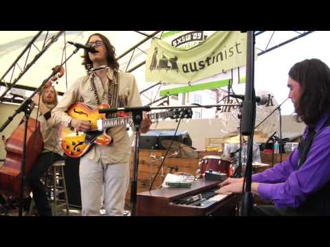 Elvis Perkins In Dearland - Shampoo (live at Mohawk)