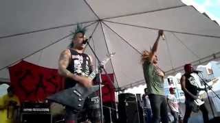 The Casualties - Punx &amp; Skins en Quito - Ecuador