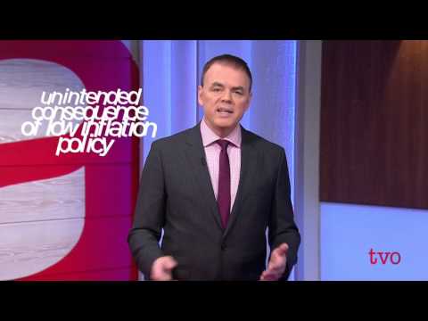 吉姆-斯坦福。負利率解釋者 (Jim Stanford: Negative Interest Rate Explainer)