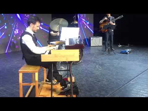 Across the Bridge , a short solo on a Viscount KeyB Legend Live Organ