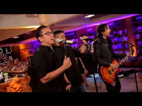 Sammy, Mike, Piyu - Cintaku (Chrisye Cover) (Live at Music Everywhere) * *