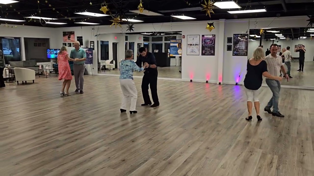 Mambo moves, happy hearts!