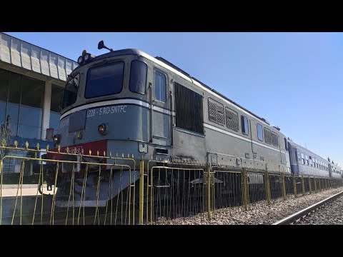 060-DA 60-1228-0 cu R4314, R15886 & CFR Infrastructura in gara Baia Mare