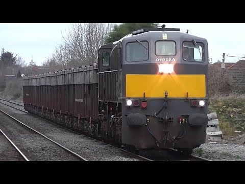 Irish Rail 071 Class Loco 088 on Tara Mines - Donabate Station, Dublin