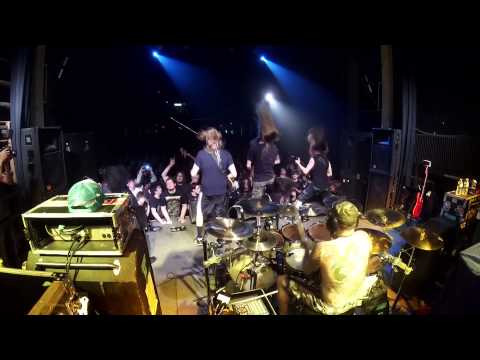 Battlecross - Flesh and Bone (LIVE)