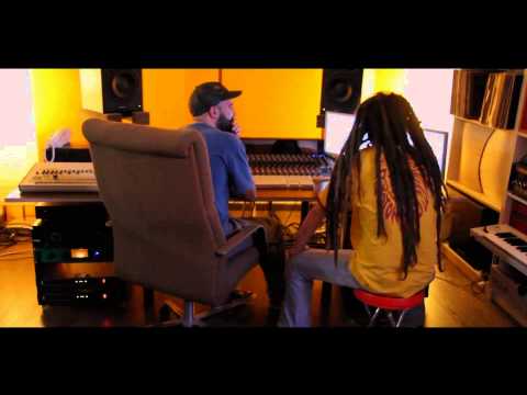 Roe Delgado - Unidub - Vídeo Promocional 2011.