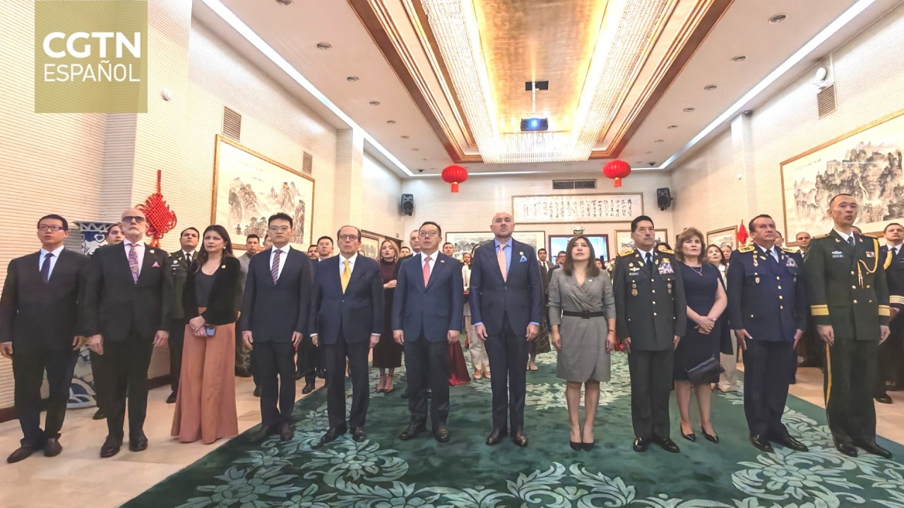 La Embajada China en Ecuador conmemora el 99º aniversario de la fundación del EPL