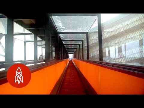 【世界秘境系列】探索時間暫停般的礦業工廠 (Exploring a Coal Mine Stuck in Time)