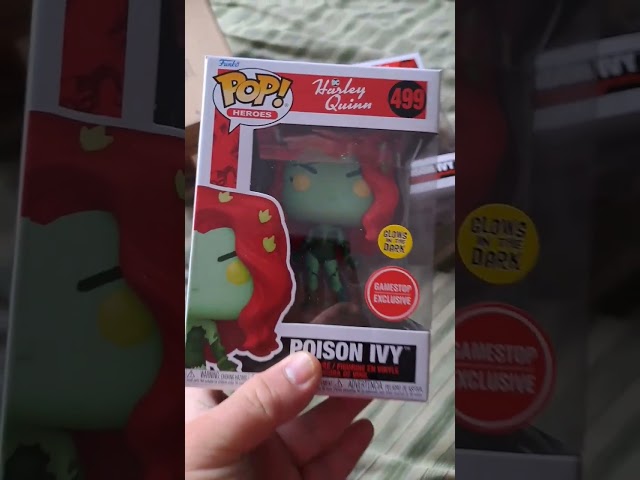 Vídeo relacionado con Funko Bitty Pop! DC - Harley Quinn, The Joker, Poison Ivy Y una Minifigura Misteriosa Sorpresa - 0.9 Inch (2.2 Cm) - DC Comics Coleccionable- Repisa Apilable Incluida - Idea de Regalo