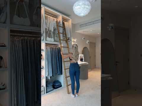 Skinny jeans outfit for a rainy summer day ☔️