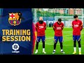Barça players pay tribute to Diego Maradona ahead of training