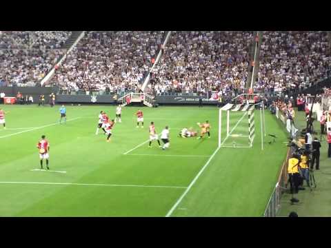 GOL DA ARQUIBANCADA NA ARENA CORINTHIANS