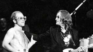Bennie and the Jets- Elton John- Live NYC 1974- Audio only