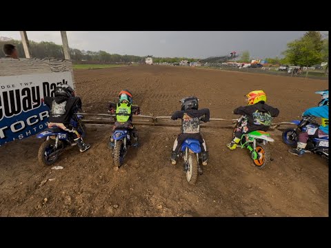 Jax does his first dirtbike race PW50