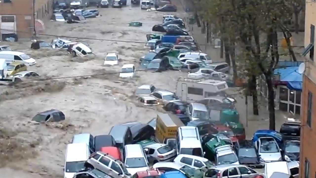 Top 5 Inundaciones Devastadoras Captadas En Cámara